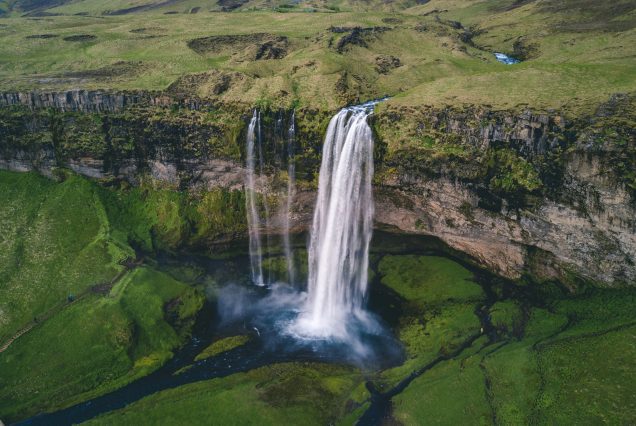 cascade islande