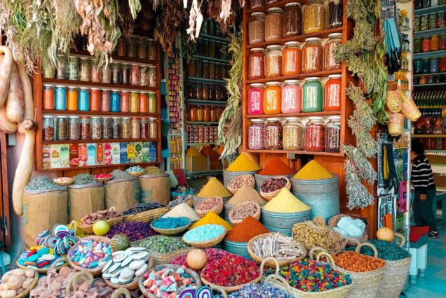 Étalage d'épices, Maroc