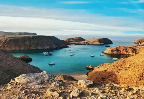 baie, Oman